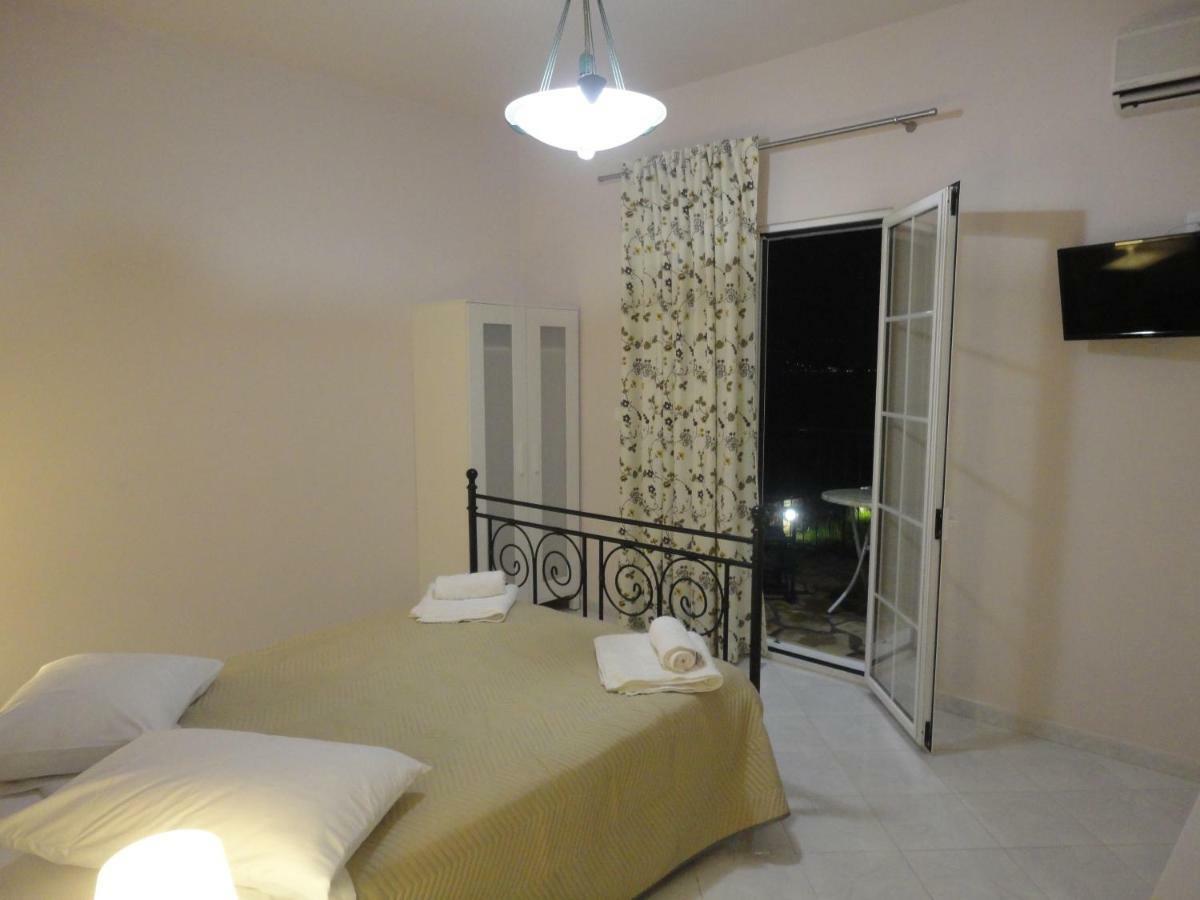 Yialos Apartments Livathos  Exterior foto
